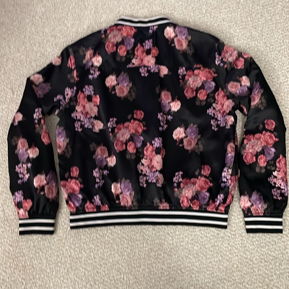 Women’s Arizona Jeans Black and Pink Red Bomber Jacket with Floral Design Size L - Picture 9 of 9